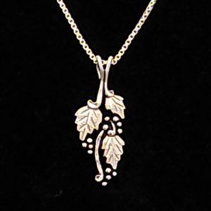 Vintage Designer WM Co Grape Leaves Sterling Silver Pendant & 22" Box Necklace
